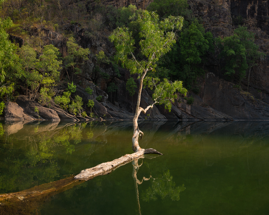 Gunlom_Falls_Kakadu.jpg