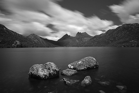 Dove_Lake_BW500.jpg
